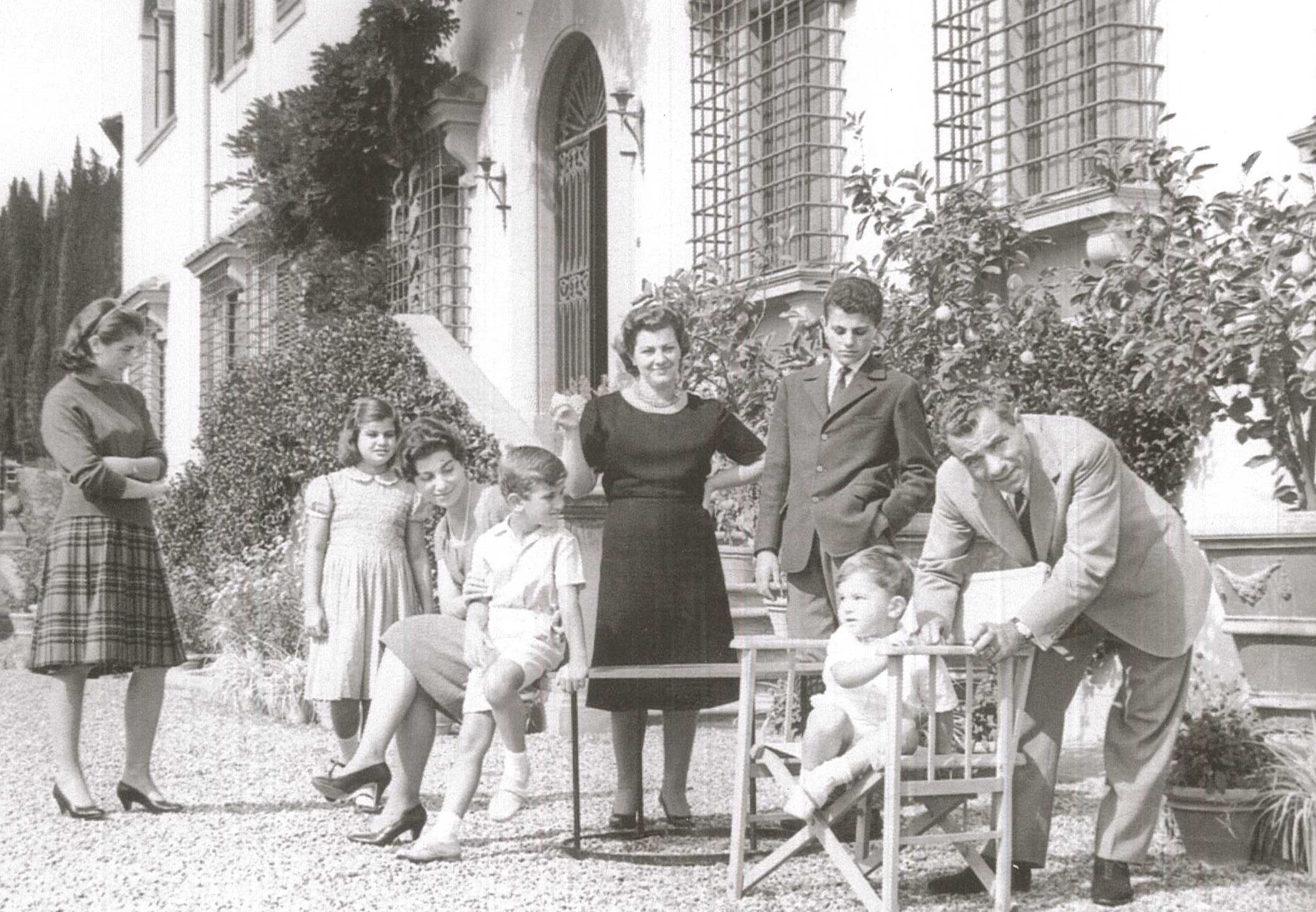 Origen de las familias grandes según la sociología: explicación y análisis